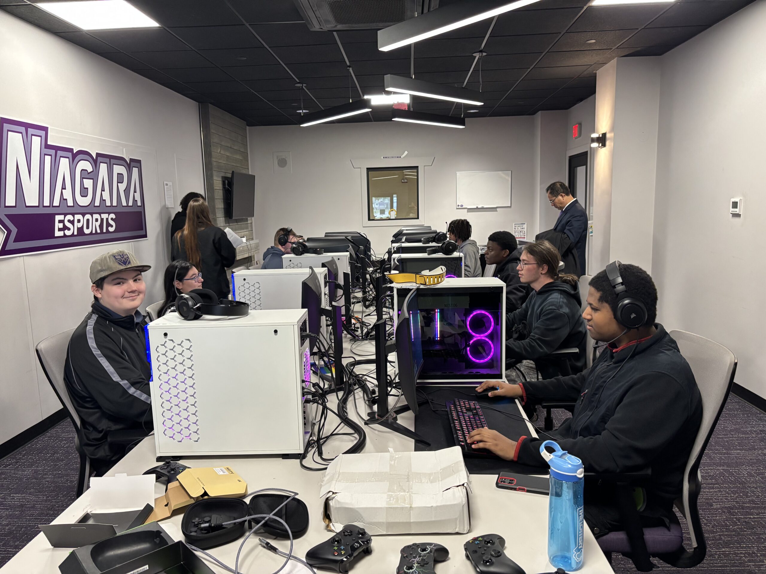 students in the esports computer room